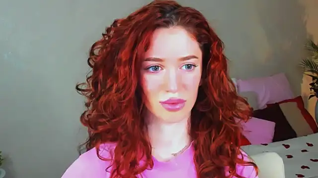 Snapshot of ChristinaConteeree chatting on July 10, 7:05 pm ChristinaConteeree online show from July 10, 7:05 pm