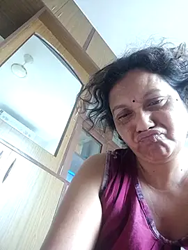 Snapshot of SHUVANI_SEXY chatting on September 21, 12:45 am SHUVANI SEXY online show from September 21, 12:45 am