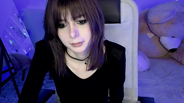 CrystallBloom online show from April 3, 1:14 am