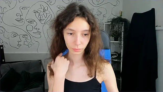 EmmanuellBrown online show from October 18, 4:15 am