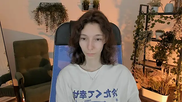 EmmanuellBrown online show from April 5, 1:14 am