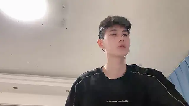 xiaojie2563 online show from March 18, 3:37 pm