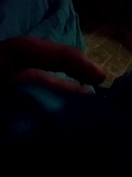 Snapshot of mdshovohossen chatting on December 16, 3:39 pm mdshovohossen online show from December 16, 3:39 pm