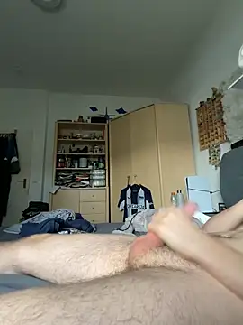 xmilolivex online show from December 20, 8:21 am