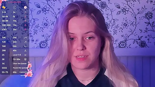 AngelAnty online show from April 12, 5:18 pm