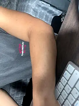 drigoprivaa online show from December 14, 2:50 am