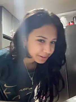 Snapshot of lynn9000 chatting on November 3, 4:36 am lynn9000 online show from November 3, 4:36 am