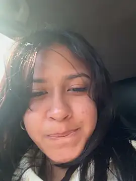 Snapshot of lynn9000 chatting on November 14, 1:21 pm lynn9000 online show from November 14, 1:21 pm