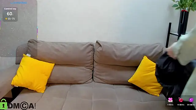 Snapshot of Michele_Greenn chatting on October 16, 1:17 am Michele Greenn online show from October 16, 1:17 am