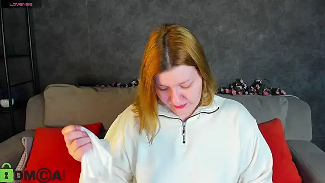 Michele Greenn online show from February 26, 1:04 am