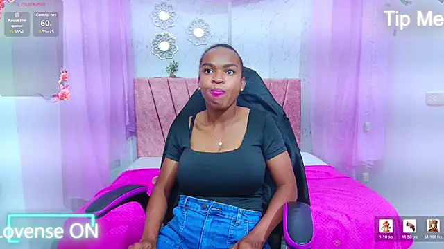 mia  thomson  online show from April 6, 2:42 am