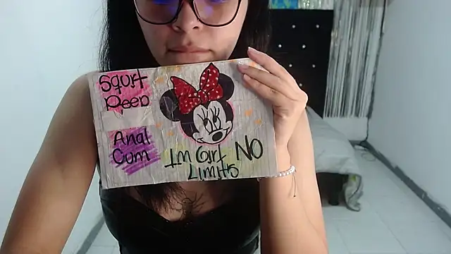 Snapshot of Darkittydoll_15 chatting on September 29, 1:05 pm Darkittydoll 15 online show from September 29, 1:05 pm