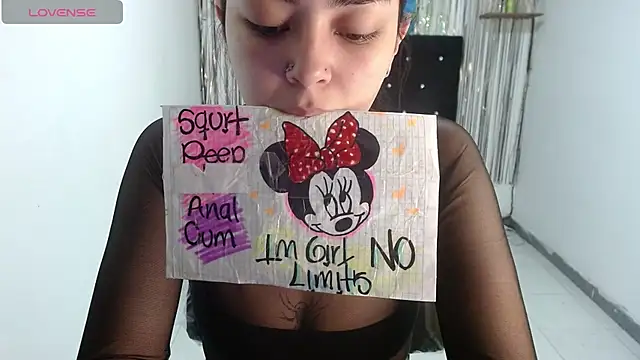 Snapshot of Darkittydoll_15 chatting on October 3, 12:35 pm Darkittydoll 15 online show from October 3, 12:35 pm