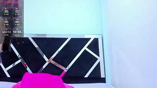 Snapshot of iisabella_noa chatting on December 15, 1:04 pm iisabella noa online show from December 15, 1:04 pm