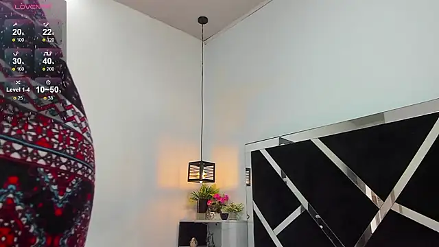 Snapshot of iisabella_noa chatting on January 10, 1:02 pm iisabella noa online show from January 10, 1:02 pm