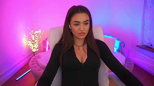 Snapshot of EricaSin chatting on February 18, 2:24 pm EricaSin online show from February 18, 2:24 pm