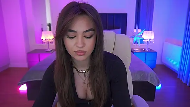 EricaSin online show from March 3, 1:50 pm