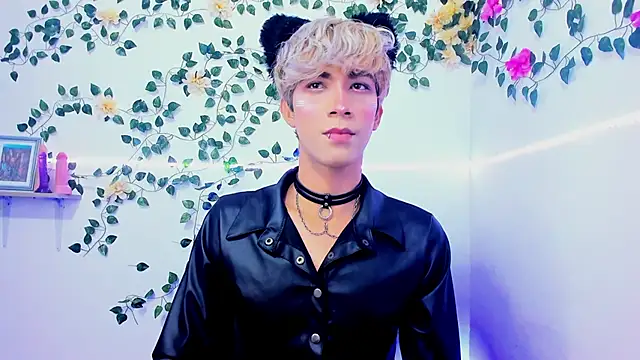 Cooperrosscute233 online show from September 12, 7:47 pm