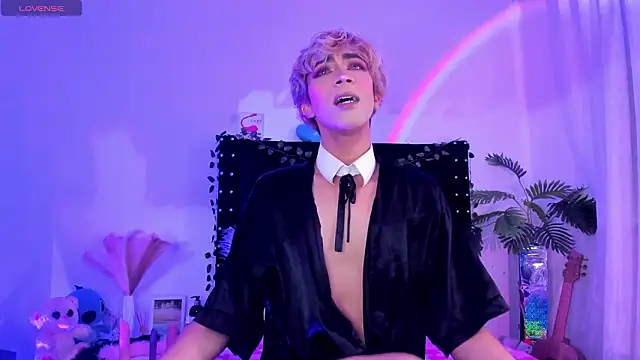 Snapshot of Cooperrosscute233 chatting on January 16, 9:19 pm Cooperrosscute233 online show from January 16, 9:19 pm