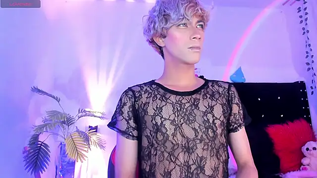 Snapshot of Cooperrosscute233 chatting on February 1, 9:46 pm Cooperrosscute233 online show from February 1, 9:46 pm