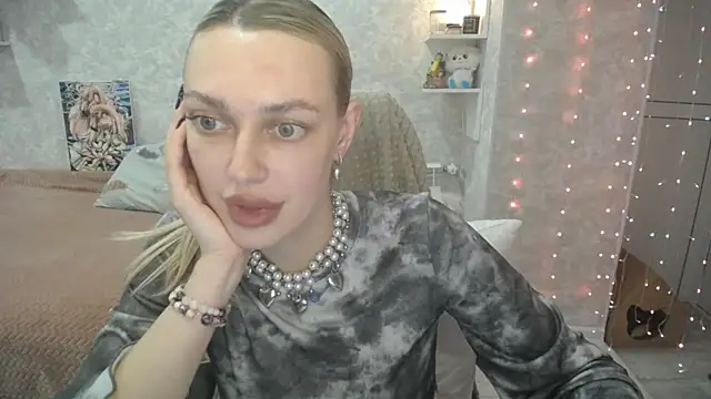 NickyAdamidi online show from October 21, 4:30 pm