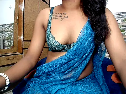 HOT AARVI11 online show from September 22, 4:42 pm