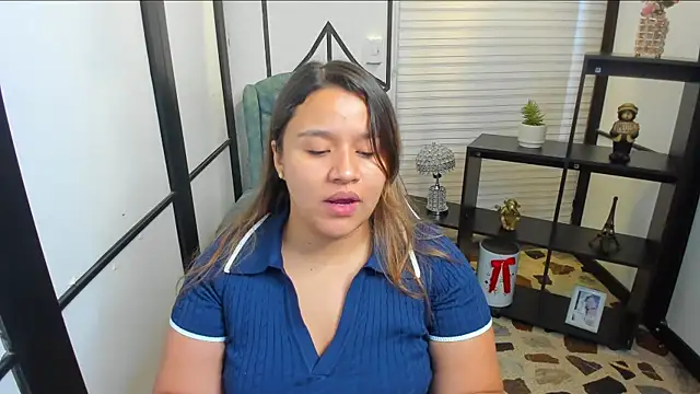 ElaBourn  online show from December 18, 2:01 pm