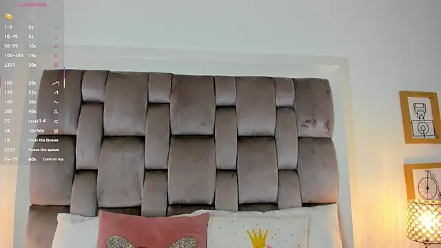 Snapshot of HarleyQueen666 chatting on October 29, 10:50 am HarleyQueen666 online show from October 29, 10:50 am