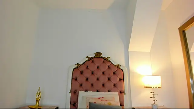 HarleyQueen666 online show from January 12, 11:15 am