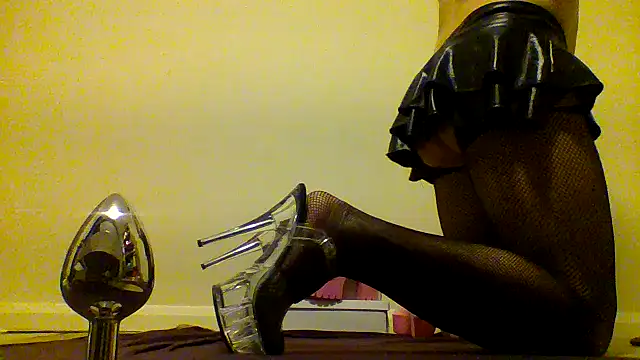 unforgettable dirty slut online show from October 28, 8:55 pm