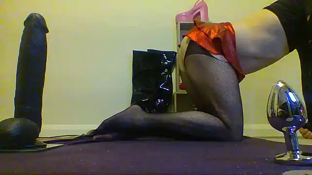 unforgettable dirty slut online show from March 31, 8:53 pm