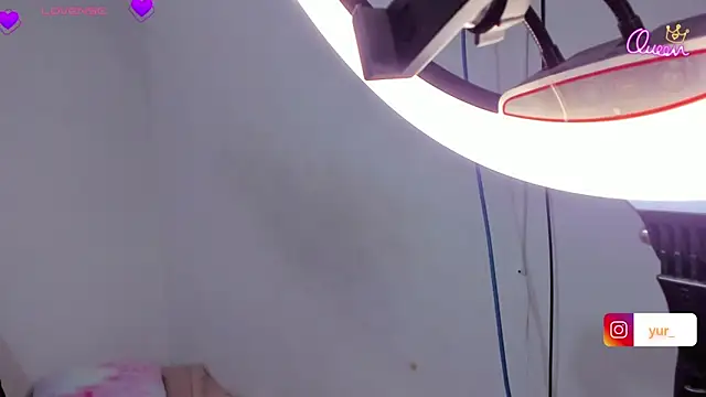 Brandy brown  online show from January 8, 11:40 pm