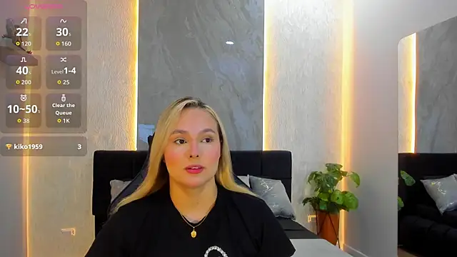 Emmaa white  online show from June 5, 5:29 pm