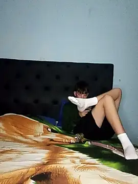 CUB4N1TX xx online show from October 1, 3:45 am
