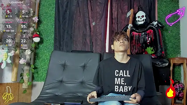 spicy adonhis online show from October 30, 12:06 pm