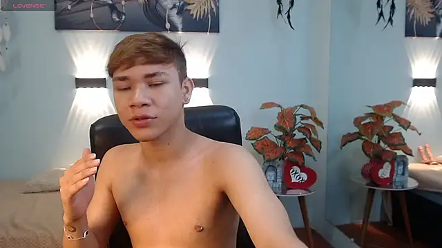 nathanclay online show from January 8, 3:42 am