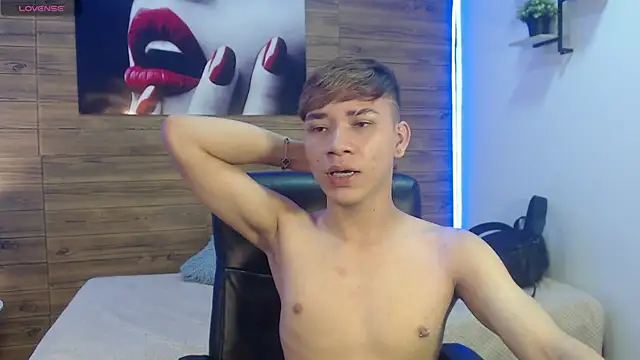 nathanclay online show from February 17, 3:36 am