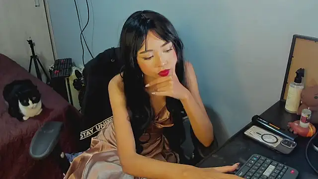 brisazanes online show from May 31, 7:04 pm