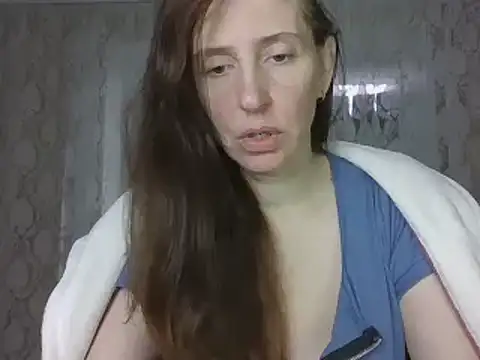 Snapshot of CandiCole chatting on October 24, 5:26 am CandiCole online show from October 24, 5:26 am