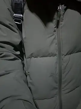 iikangi online show from February 26, 1:43 pm