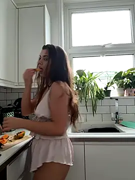 AlitaNova online show from October 7, 10:56 am