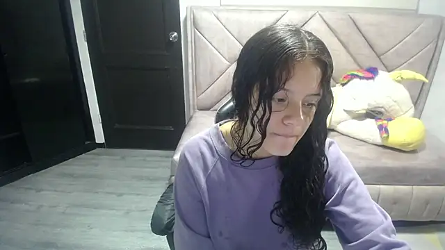 Snapshot of Velvet_Moon_V chatting on October 16, 1:23 pm Velvet Moon V online show from October 16, 1:23 pm