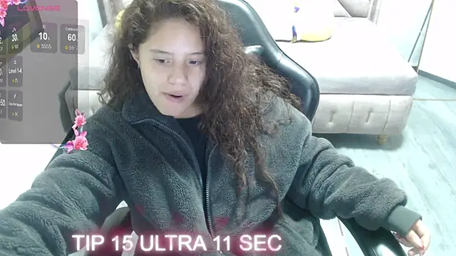 Velvet Moon V online show from January 16, 1:15 pm