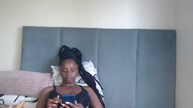 Jah-Queen online show from January 17, 2:33 pm