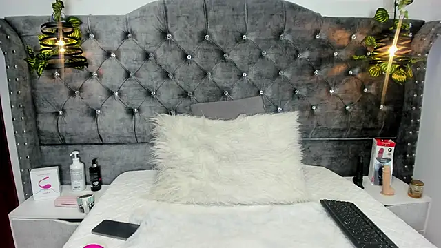 Blushhabex online show from April 15, 2:13 pm