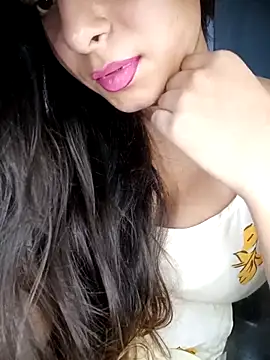 Snapshot of hotty-nisha chatting on September 18, 11:12 am hotty-nisha online show from September 18, 11:12 am