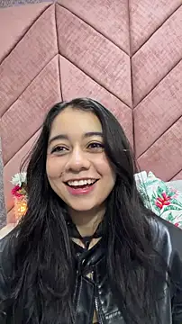 Lily June online show from May 25, 7:20 pm