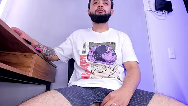 Noah devil  online show from December 5, 3:15 am