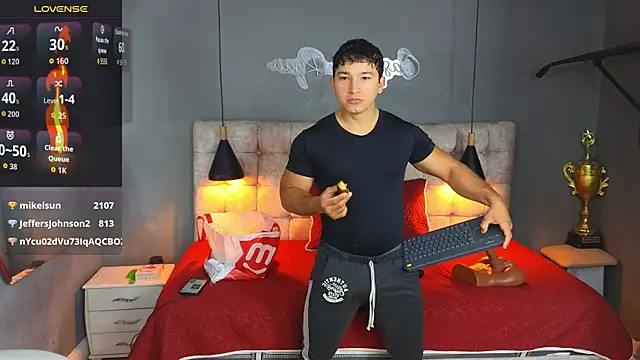 Horny nick18 online show from October 4, 12:58 pm