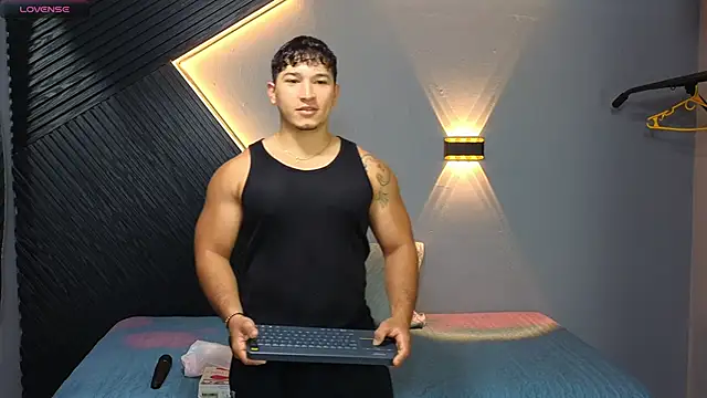 Horny nick18 online show from February 28, 12:17 pm